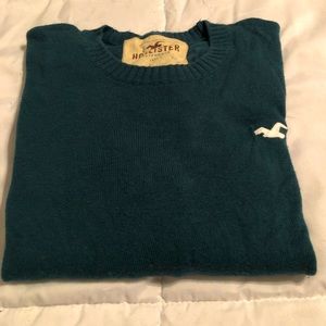 New!!! Hollister mens crewneck sweater.